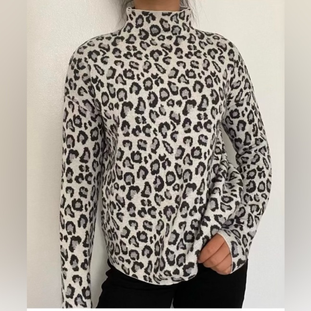 CYNTHIA ROWLEY leopard animal print high quality sweater -black and silver Sz S